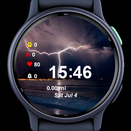 Lightning Strikes Over Ocean · Screenshot 2