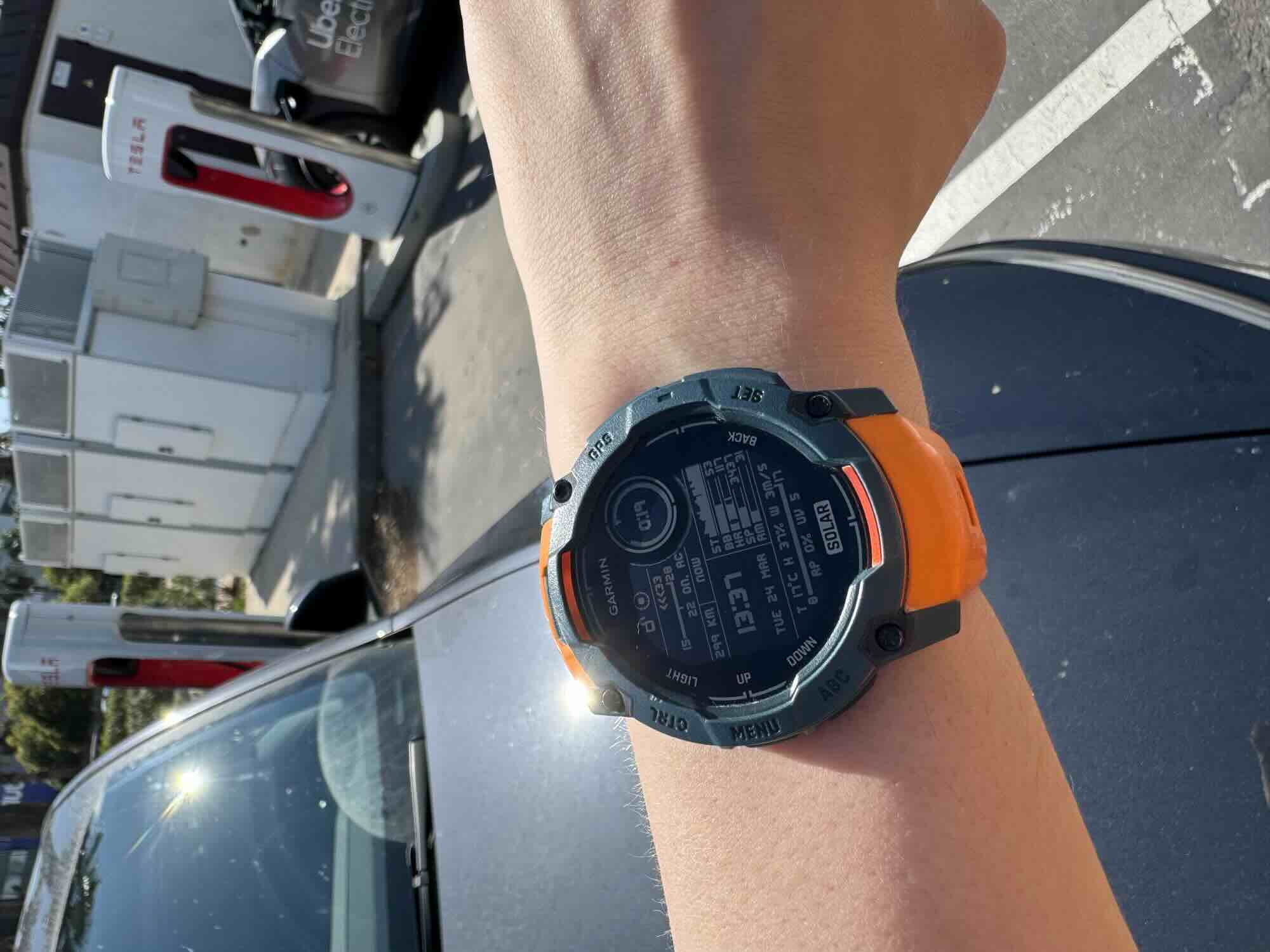 Tesla Monitor – Wristla 4
