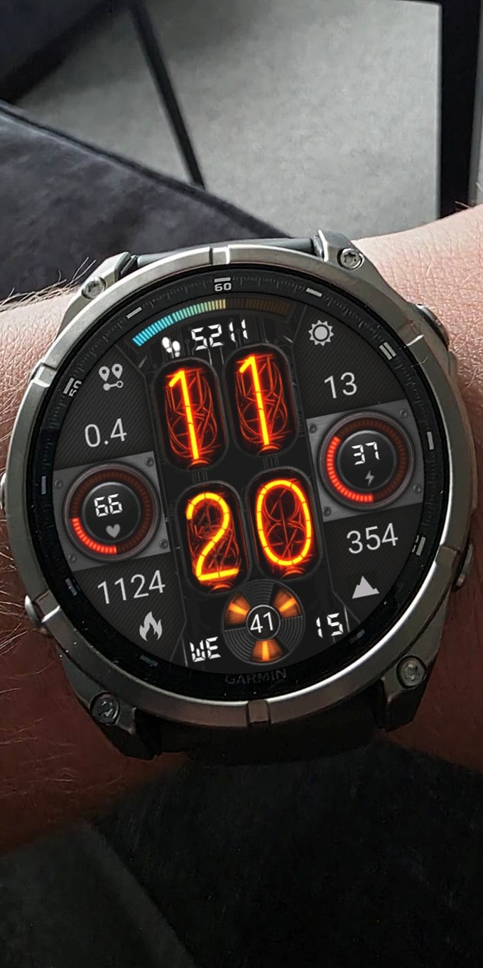 Fenix 8 Nixie 3